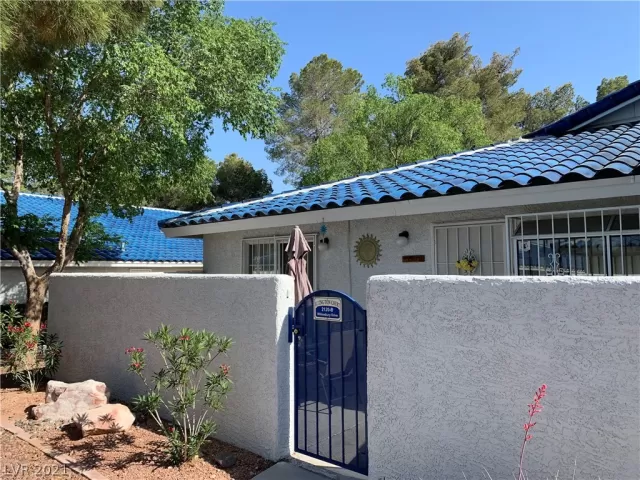 MLS: 2296435 Condo For Sale