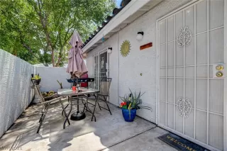 Photo #2: 2296435 Listing