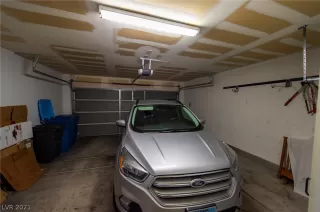 Photo #5: 2296463 Listing