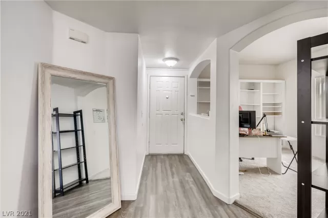 MLS: 2296500 Condo For Sale