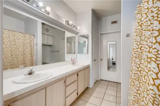 Photo #6: 2296500 Listing 