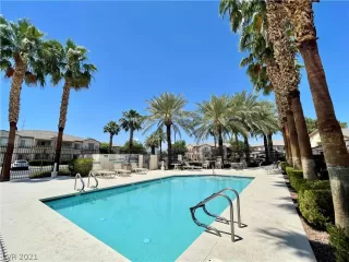 Photo #1: 2296503 Listing