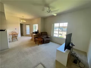 Photo #2: 2296503 Listing