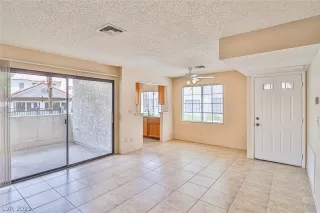 Photo #4: 2296507 Listing 