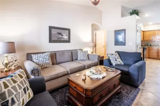 Photo #2: 2296521 Listing