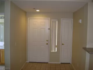 Photo #1: 2296527 Listing 