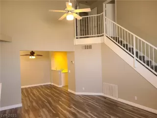 Photo #6: 2296545 Listing 