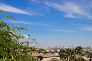 Photo #1: 2296590 Listing 