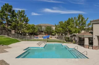 Photo #2: 2296590 Listing 