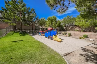 Photo #4: 2296590 Listing 