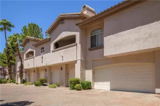 Photo #1: 2296594 Listing 