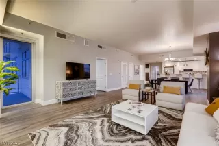 Photo #6: 2296597 Listing