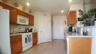 Photo #4: 2296598 Listing