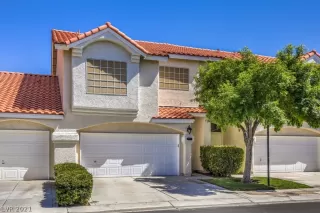 Photo #2: 2296626 Listing