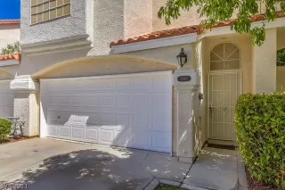 Photo #3: 2296626 Listing