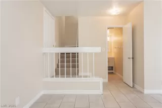 Photo #3: 2296627 Listing