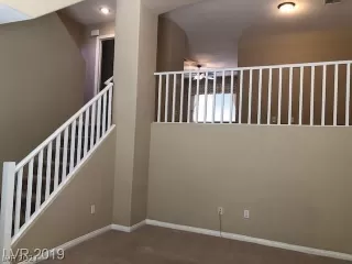 Photo #5: 2296633 Listing