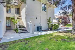 Photo #1: 2296685 Listing