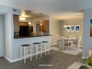 Photo #4: 2296700 Listing 