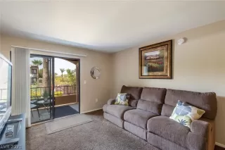 Photo #3: 2296800 Listing 