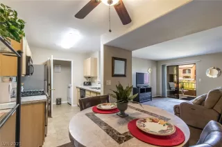 Photo #5: 2296800 Listing 