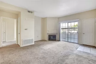 Photo #5: 2296857 Listing