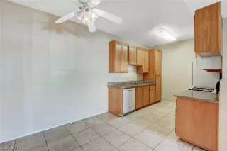 Photo #6: 2296857 Listing