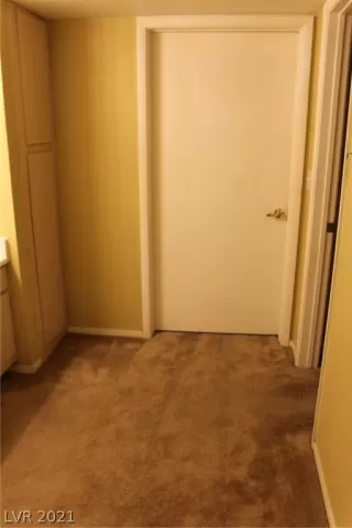 Photo #6: 2296859 Listing