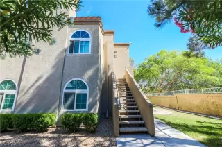 Photo #1: 2296869 Listing