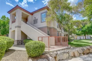 Photo #2: 2296875 Listing