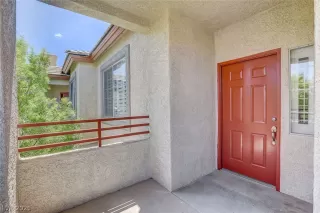 Photo #3: 2296875 Listing