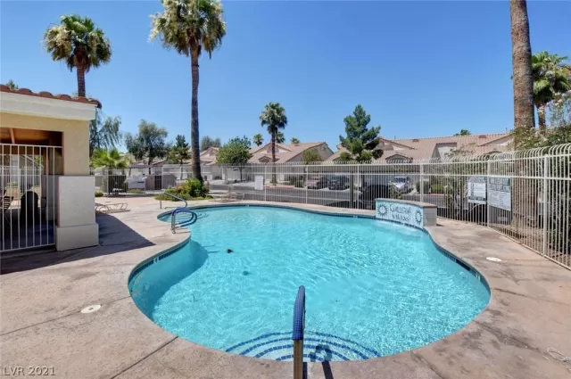 MLS: 2296895 Condo For Sale