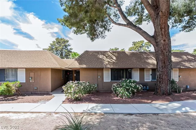 MLS: 2296969 Condo For Sale