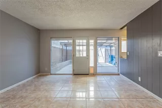 Photo #2: 2296969 Listing