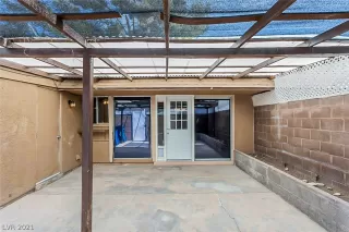 Photo #4: 2296969 Listing