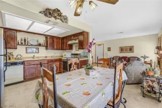 Photo #6: 2297016 Listing 