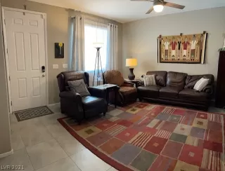 Photo #5: 2297036 Listing