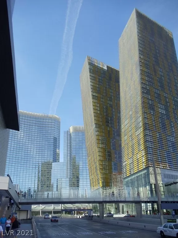 MLS: 2297044 Condo For Sale