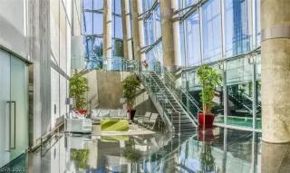 Photo #2: 2297044 Listing 