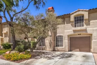 Photo #1: 2297045 Listing