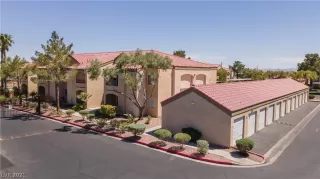 Photo #1: 2297101 Listing