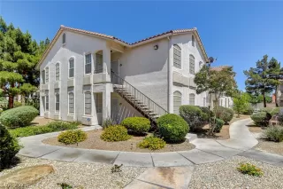 Photo #1: 2297111 Listing