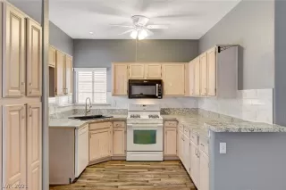 Photo #6: 2297111 Listing