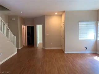 Photo #2: 2297114 Listing 