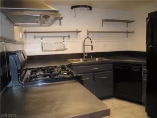 Photo #2: 2297115 Listing