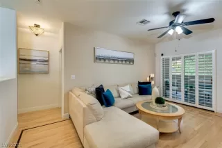 Photo #6: 2297119 Listing