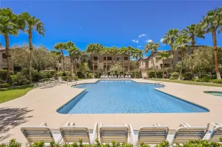 Photo #1: 2297138 Listing