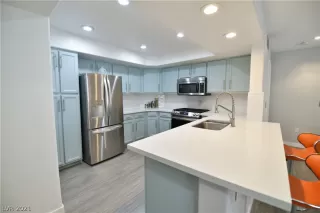 Photo #3: 2297152 Listing