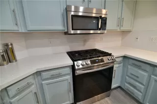 Photo #5: 2297152 Listing