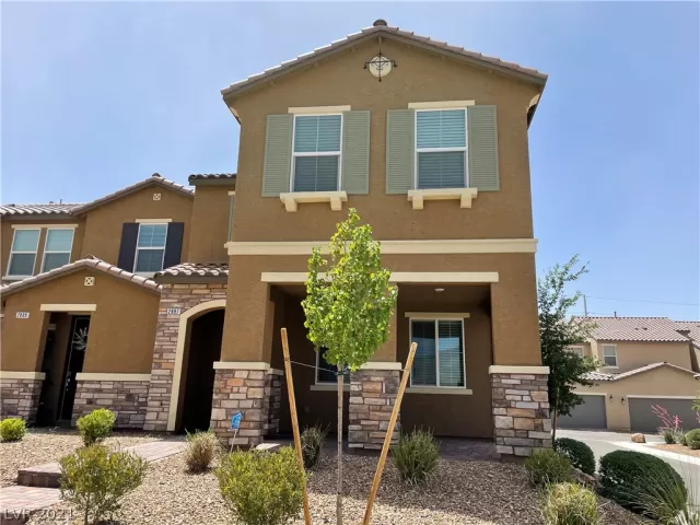 MLS: 2297189 Condo For Sale